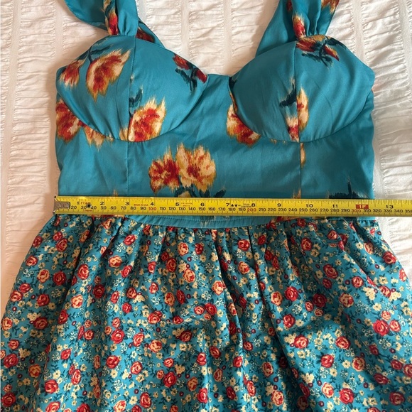 Floral Teal Sleeveless Dress - Picture 9 of 11